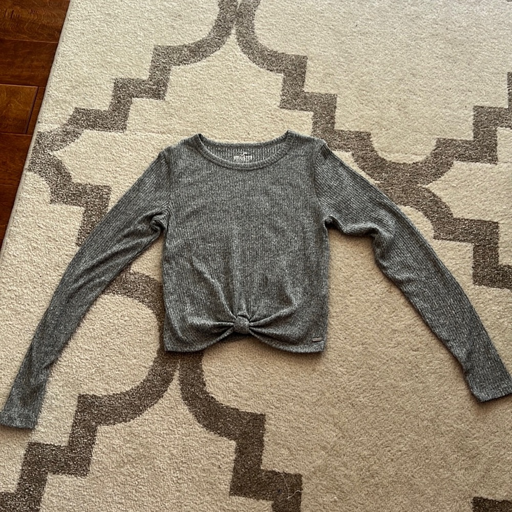 Hollister Sweater Medium
